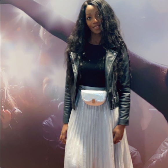 Meet your Posher, Josiane - Picture 7 of 11